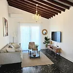 Newly Renovated 2 Bedroom With Pool & Seaview * Paphos