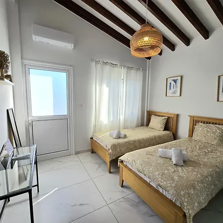 Newly Renovated 2 Bedroom With Pool & Seaview Apartment Paphos