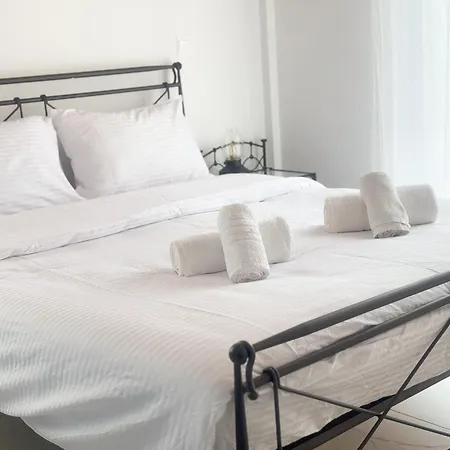 Newly Renovated 2 Bedroom With Pool & Seaview Apartment Paphos