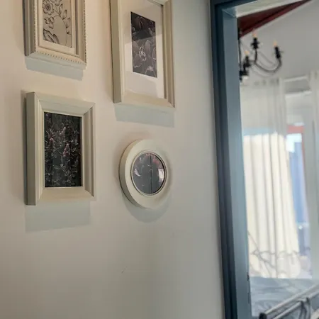 Newly Renovated 2 Bedroom With Pool & Seaview Пафос